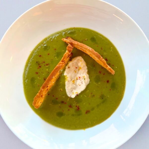 soupe froide à la courgette et au chèvre frais